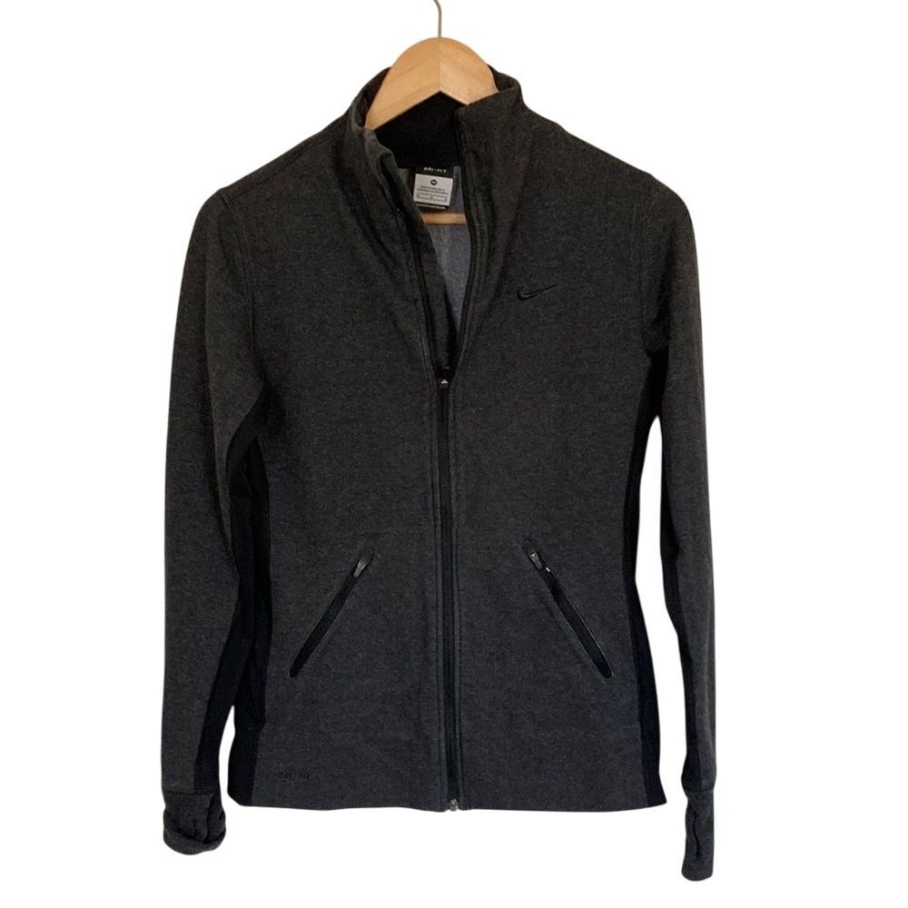 Nike‎ Dri-Fit Long Sleeve Slim Front Zipper Jacket in Grey Size Medium